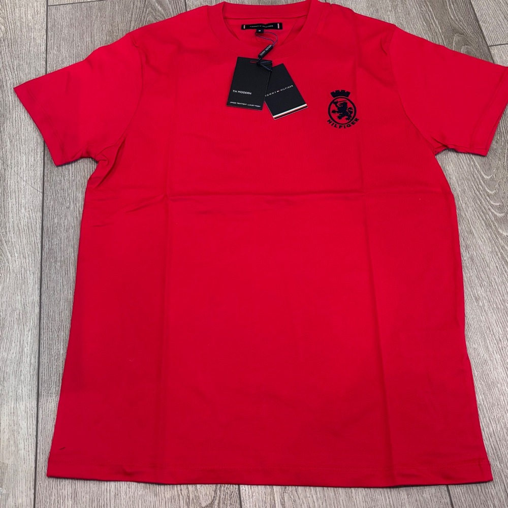 Tommy Hilfiger T-Shirt Mens Large Red TH Modern Crest Logo Cotton Tee New Casual